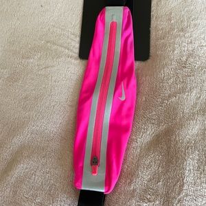 Nike slim Waistpack hot Pink